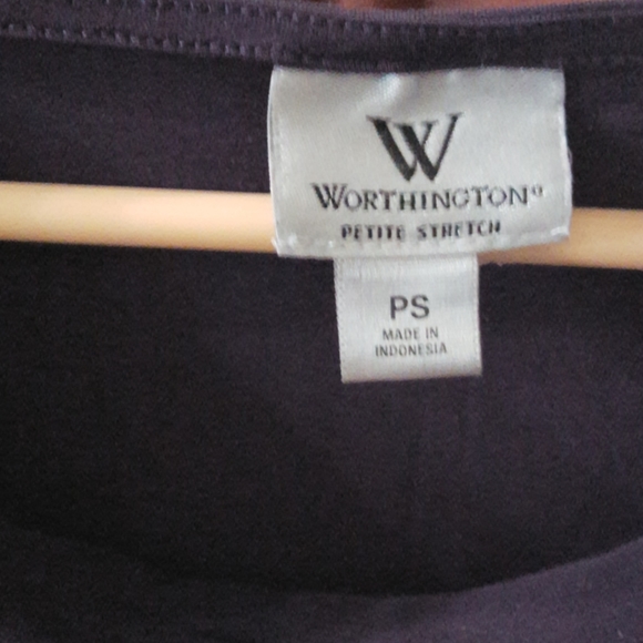 Top - Picture 2 of 3